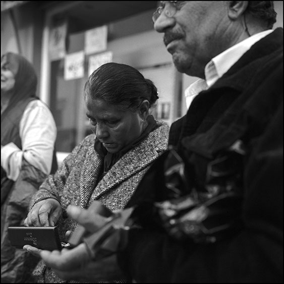 Gitano selling in mercado